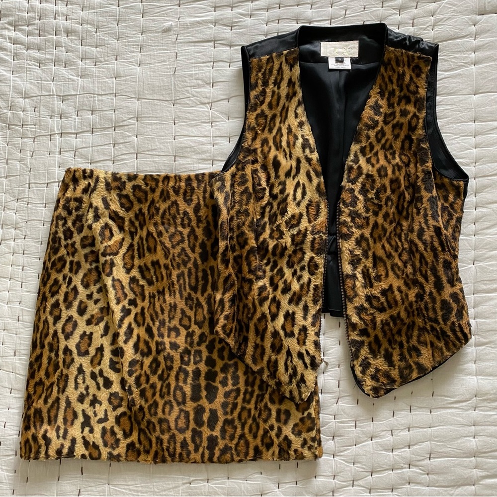Cache Faux Fur Leopard Print Mini Skirt And Vest … - image 1